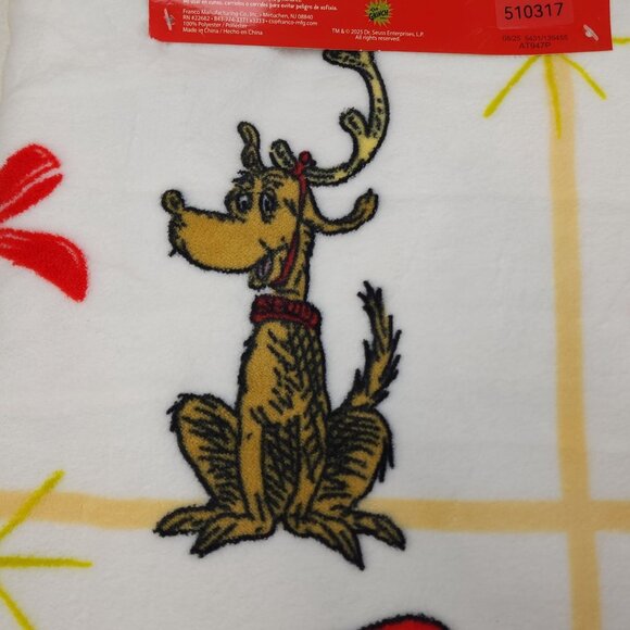 The Grinch Dr Seuss Oversized Throw Blanket 60" x 70" Polyester Christmas Decor - Picture 5 of 11